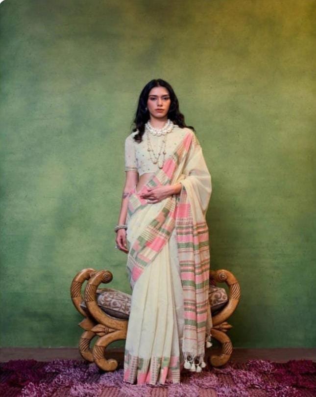 Designer Creamy White Khwaaish Silk Cotton Saree – Soft & Stylish Drape