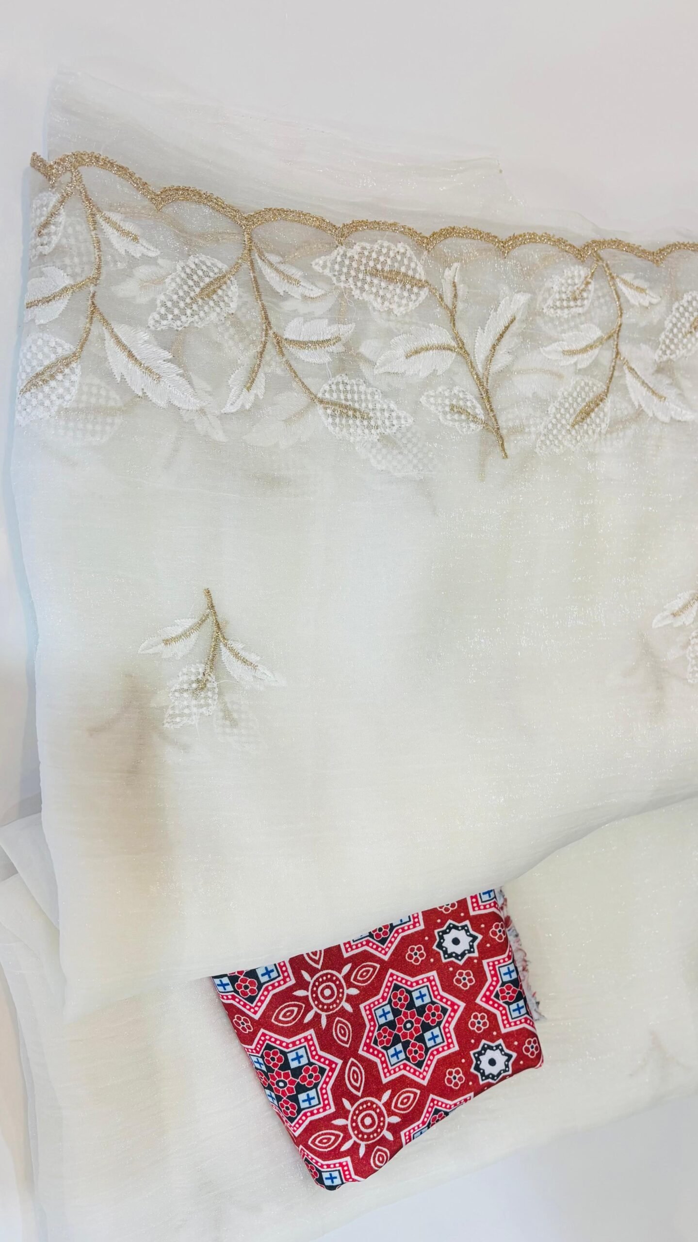 Designer Crunchy Fabric Saree – Peacock Motif & Elaborate Multi Work - Image 2