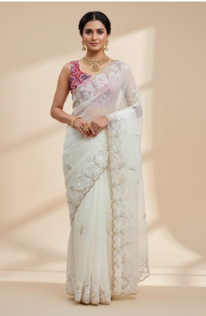 Designer Crunchy Fabric Saree – Peacock Motif & Elaborate Multi Work