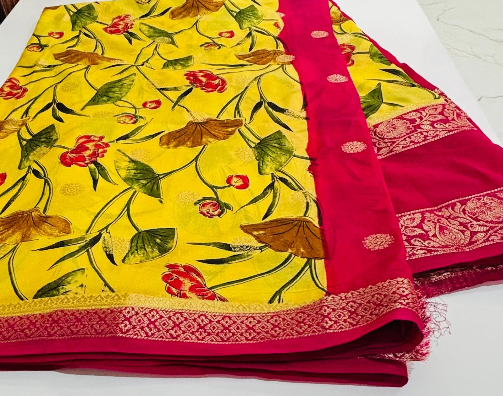Semi Crepe Silk Saree – Red & Pink with Golden Zari Stripes - Image 4