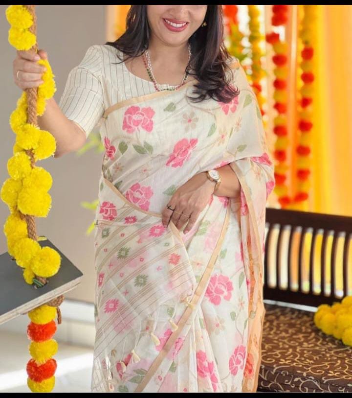 Lightweight Linen Flower Embroidery Saree